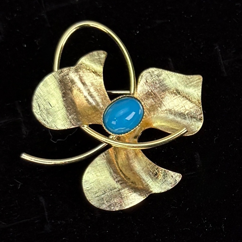 Vintage Gold Tone Floral Brooch Blue Oval Center Statement Pin